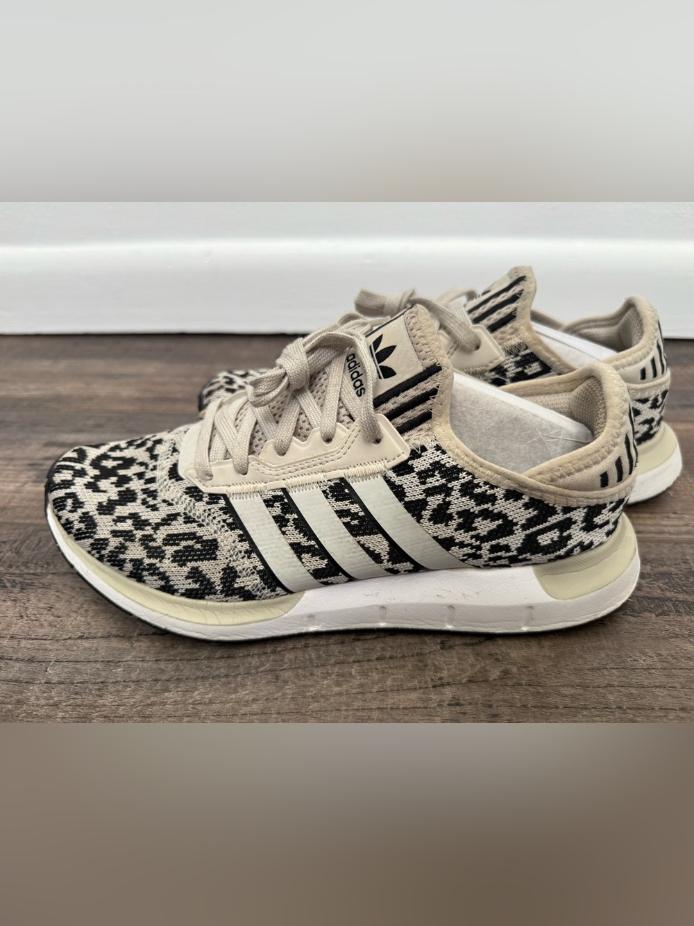 Adidas Swift Run Black and Cream Leopard Knit Low-Top Sneakers 9 - Picture 3 of 8